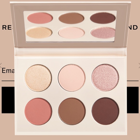 KKW Beauty Other - NWT KKW Beauty Mrs. West Collection Pallette